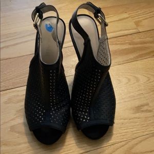 Nine West sling back peep toe heels